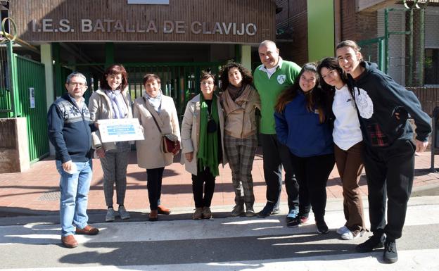 El cheque del Batalla de Clavijo para Rioja Acoge