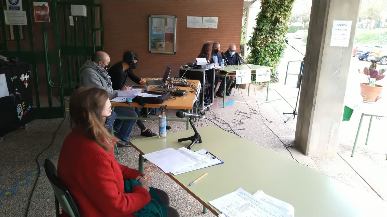 4º programa en directo de Hola Barrio! tu radio comunitaria